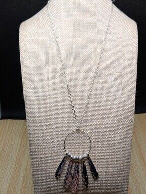 5/$25 Romolo Silver Hammered Pendant